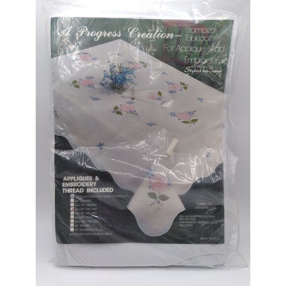 60x80 Inch Oblong Stamped Tablecloth For Applique And Embroidery Kit Camelia - Picture 1 of 6